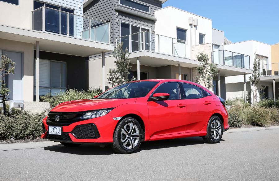  Honda Civic VTi Hatchback 2017 года  (AU) (фото 29 из 40)